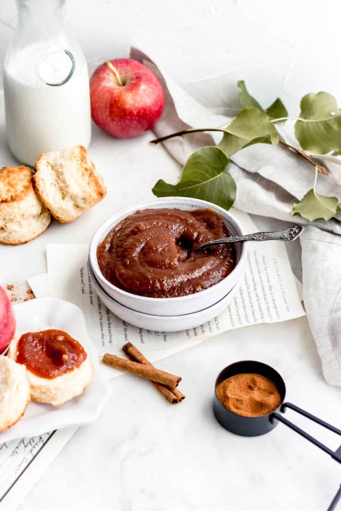 apple butter with leaves and cinnamon