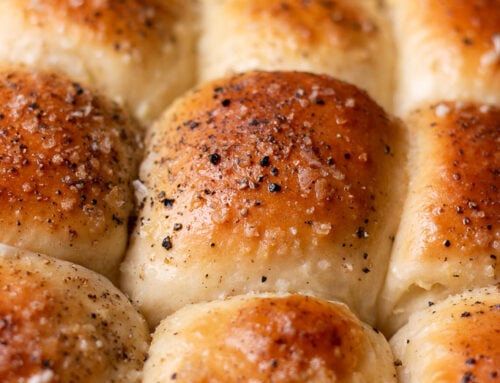 Pull-Apart Garlic Dinner Rolls