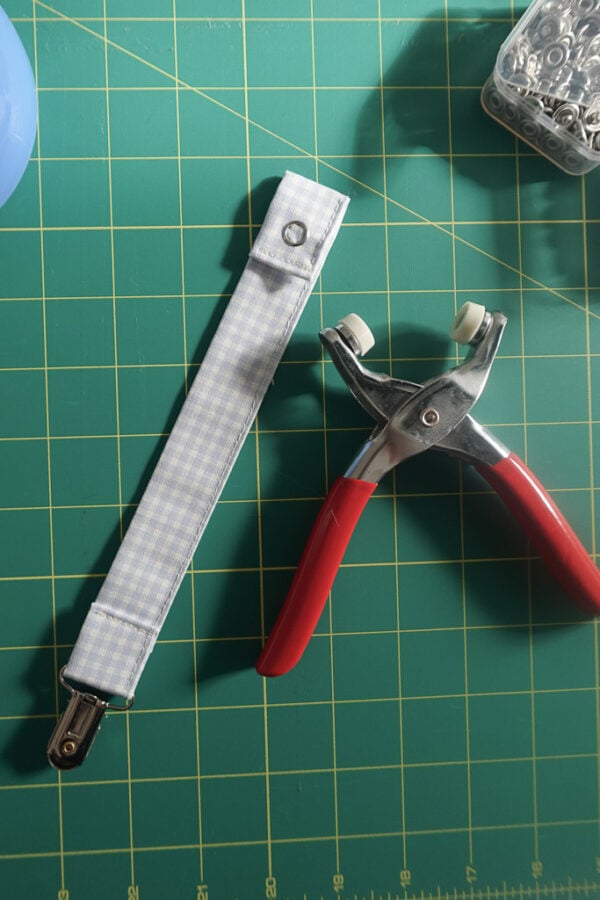 completed diy pacifier clip.