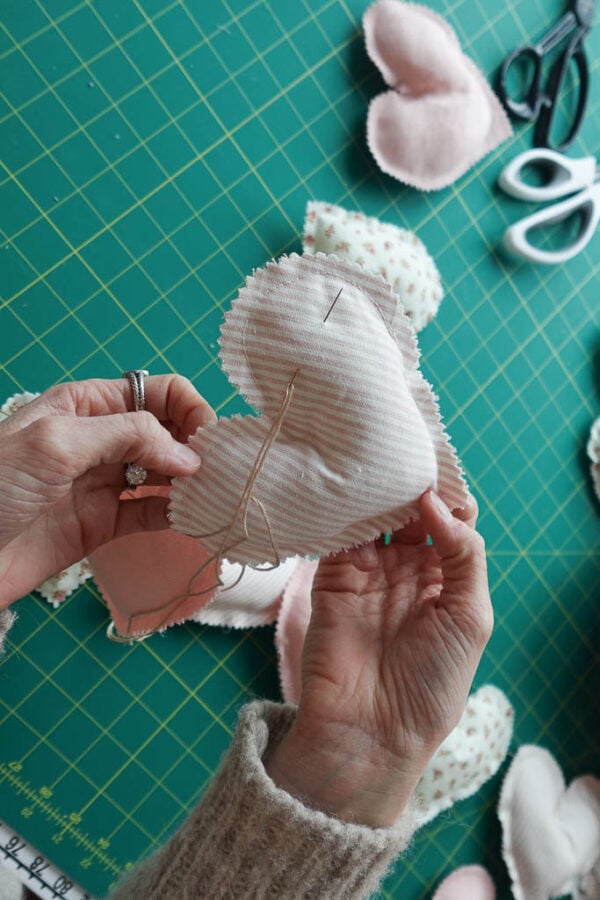 valentines-day-heart-garland-15