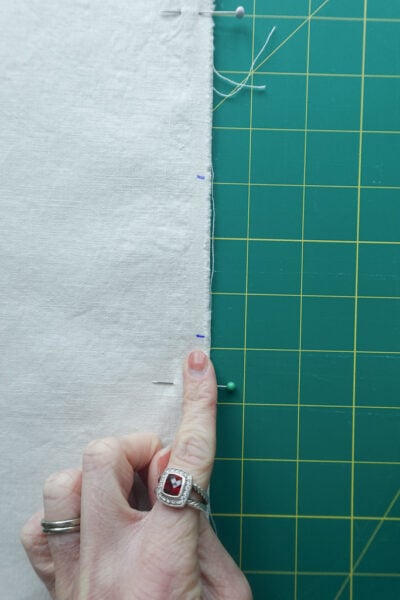 4 inch gap left in the center of the wreath sash.